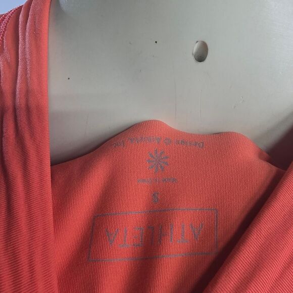 Athleta small top R3 - Picture 4 of 4